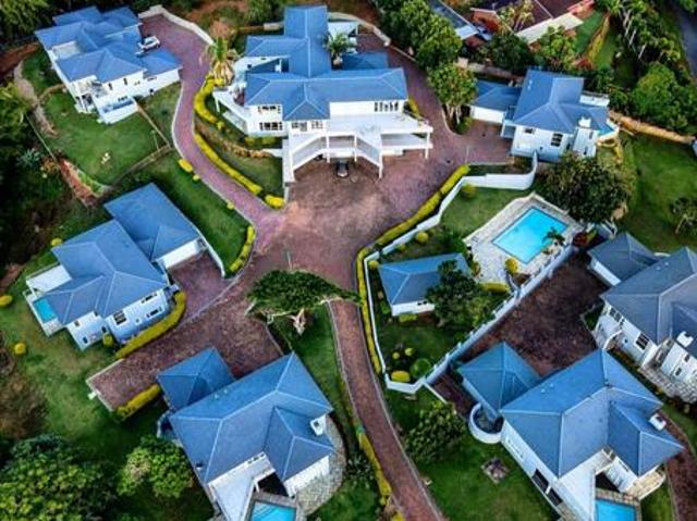 Townhouse for sale in Seaview, Kwazulu-natal