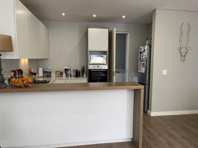 Townhouse for rent in Cape Town, Western Cape