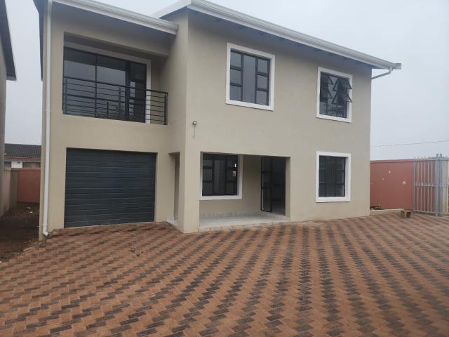 Townhouse for sale in Phoenix, Kwazulu-natal