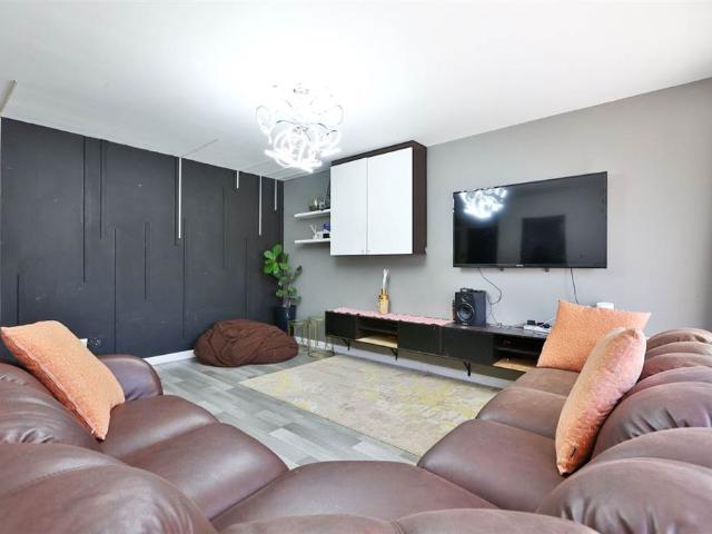 Townhouse for sale in Johannesburg