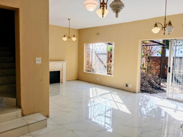 Townhouse for rent in Vosloorus, Gauteng