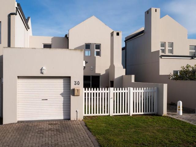 Townhouse for sale in Langebaan, Saldanha Bay Local Municipality