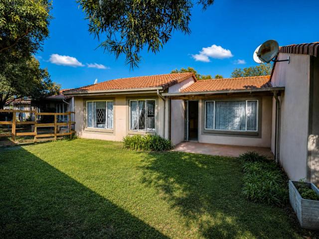 Townhouse for sale in Tembisa, Gauteng