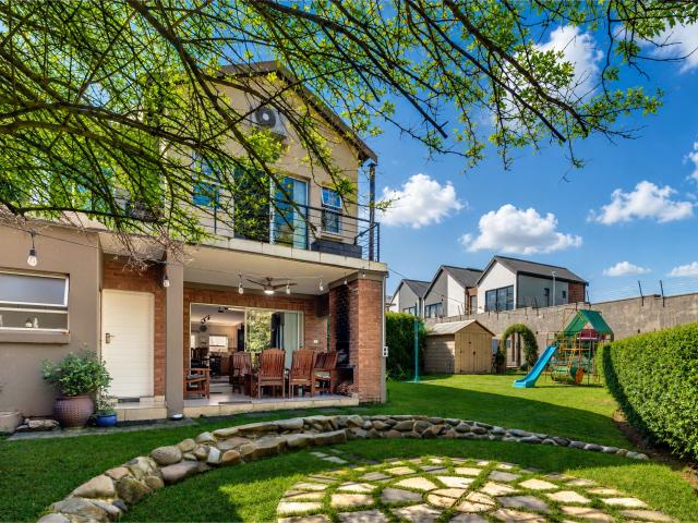 Townhouse for sale in Alexandra, Gauteng