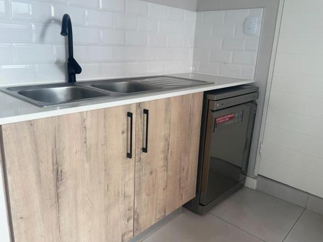 Townhouse for rent in Vosloorus, Gauteng