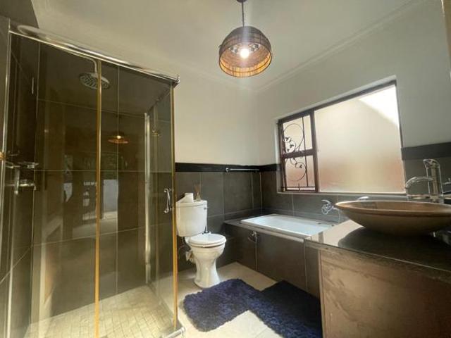 Townhouse for rent in Vosloorus, Gauteng