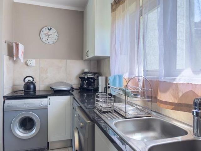 Townhouse for rent in Groot Brak Rivier, Western Cape