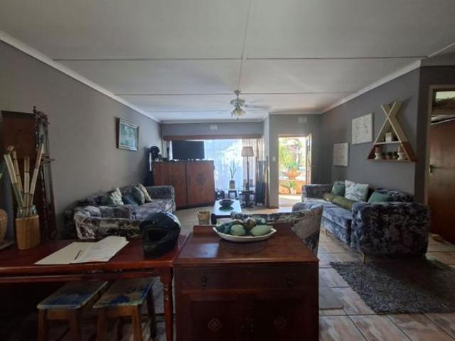 Townhouse for sale in Lejweleputswa, Free State
