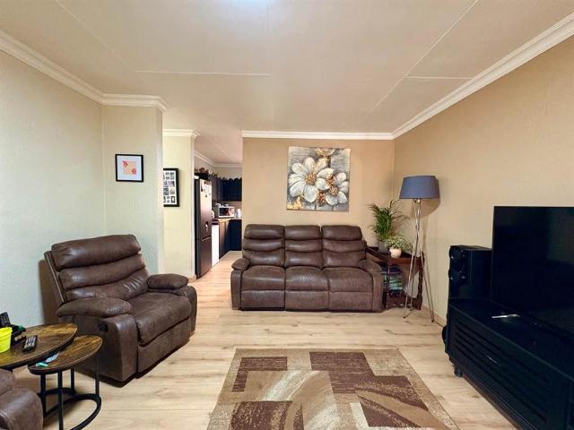 Townhouse for sale in Ekurhuleni, Gauteng