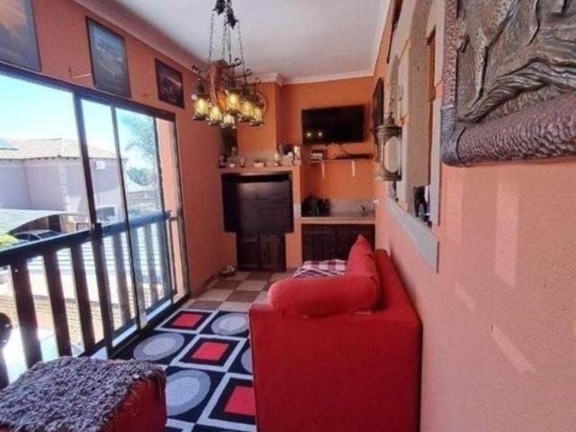 Townhouse for sale in Ekurhuleni, Gauteng