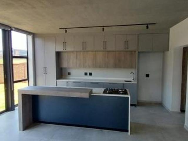 Townhouse for sale in Dr Kenneth Kaunda, North West