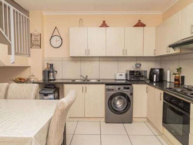 Townhouse for sale in Durbanville, Western Cape