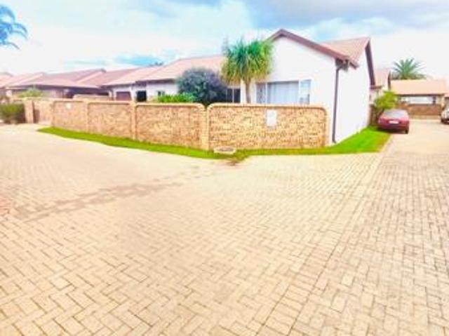 Townhouse for sale in Witbank, Mpumalanga