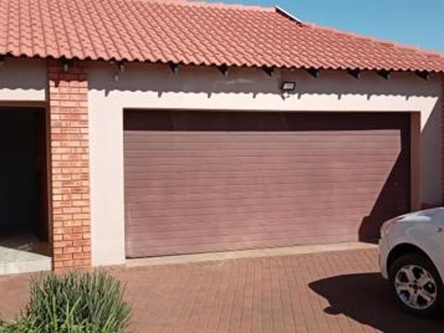Townhouse for rent in Sundra, Mpumalanga