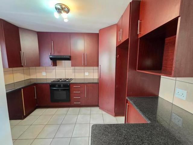 Townhouse for sale in Oranjeville, Free State