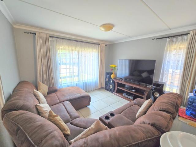 Townhouse for sale in Waterkloof, Gauteng