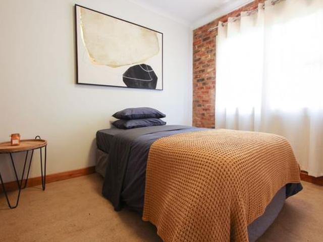 Townhouse for sale in Dr Kenneth Kaunda, North West