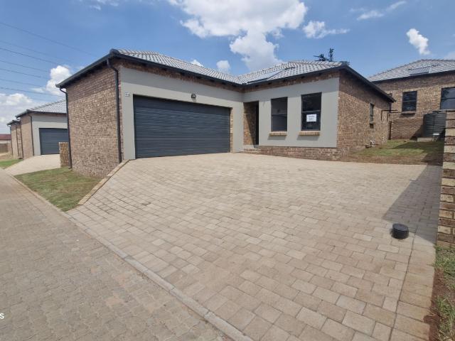 Townhouse for sale in Witbank, Mpumalanga