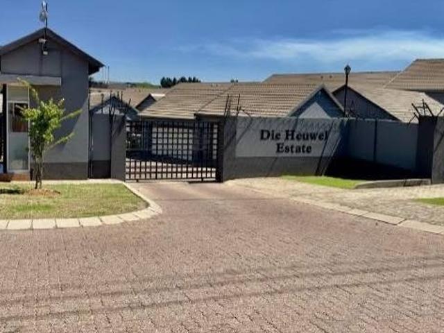 Townhouse for sale in Witbank, Mpumalanga
