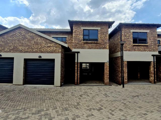 Townhouse for sale in Witbank, Mpumalanga