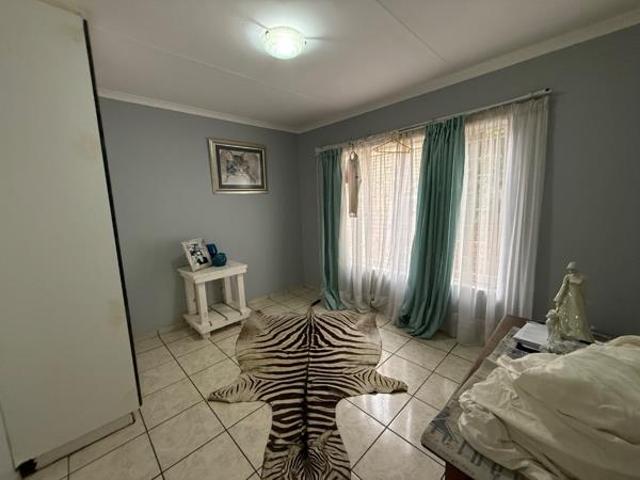 Townhouse for rent in eMalahleni, Emalahleni Local Municipality