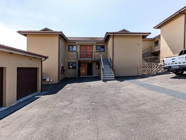 Townhouse for sale in Seaview, Kwazulu-natal