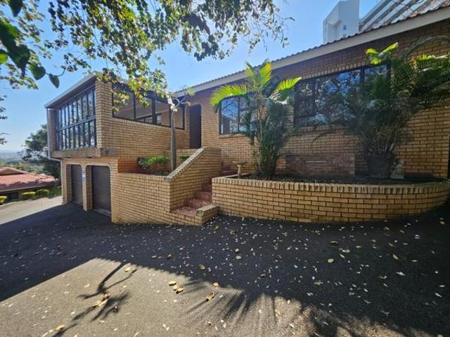Townhouse for rent in Seaview, Kwazulu-natal