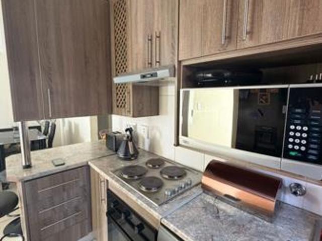 Townhouse for rent in Waterkloof, Gauteng
