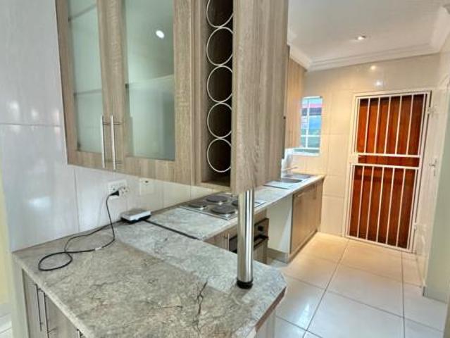 Townhouse for rent in Waterkloof, Gauteng