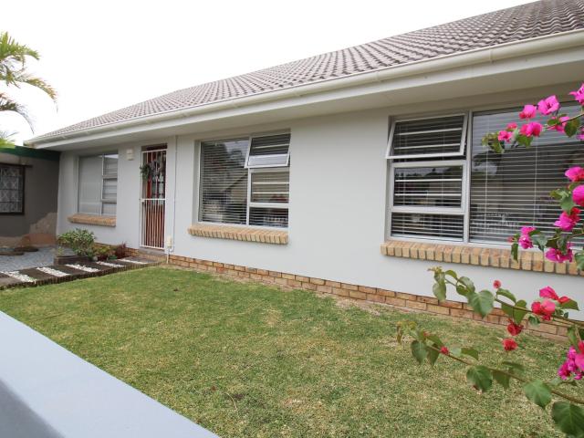 Townhouse for sale in East London, Eastern Cape