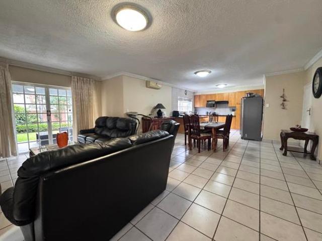 Townhouse for sale in Dr Kenneth Kaunda, North West