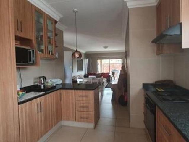 Townhouse for rent in Dr Kenneth Kaunda, North West
