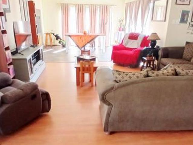 Townhouse for sale in Klerksdorp, North West
