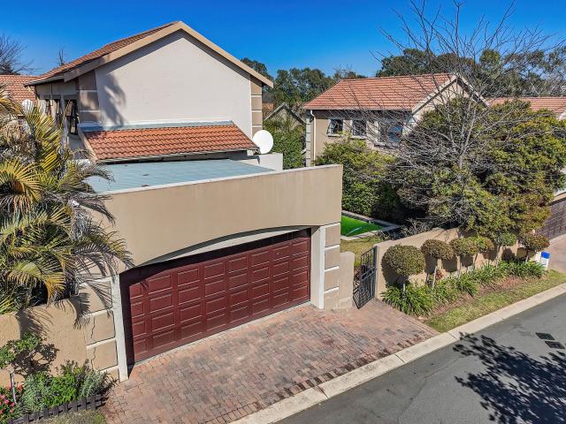 Townhouse for rent in Alexandra, Gauteng