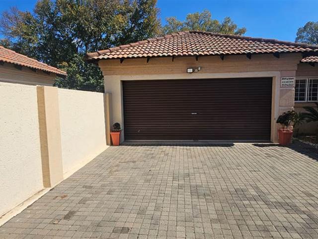 Townhouse for sale in Sedibeng, Gauteng