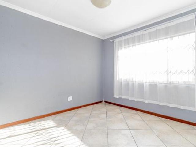 Townhouse for rent in Ekurhuleni, Gauteng