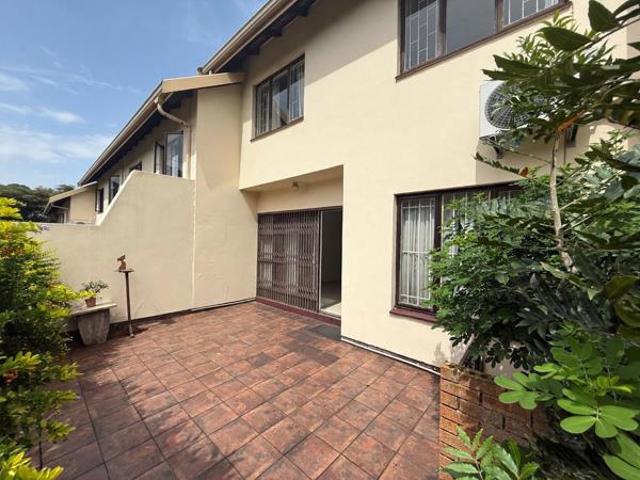 Townhouse for rent in Seaview, Kwazulu-natal