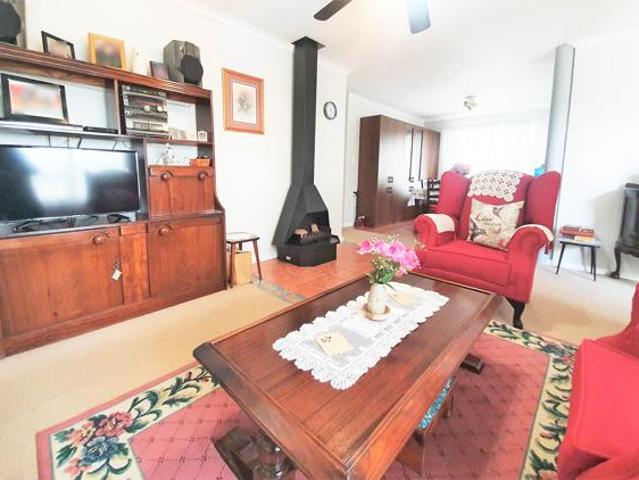 Townhouse for rent in Cape Town, Western Cape