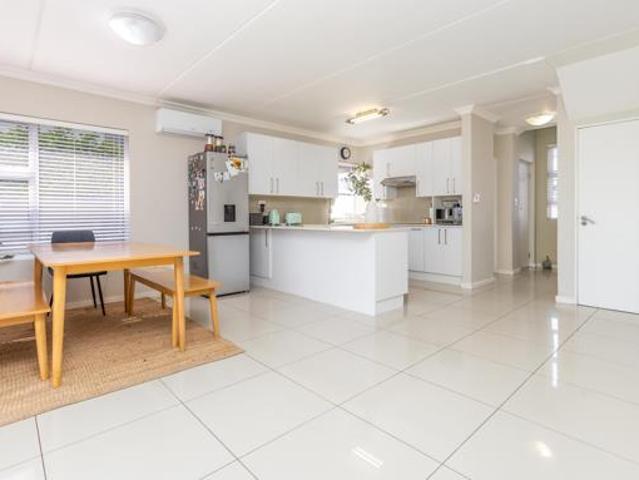 Townhouse for rent in Westonaria, Gauteng