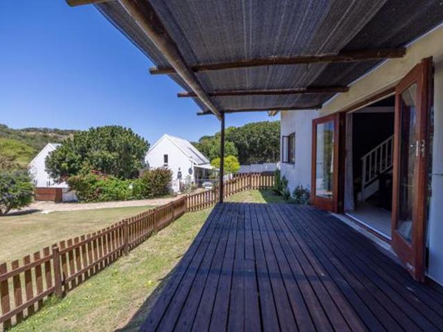 Townhouse for sale in Bushmans River Mouth, Eastern Cape