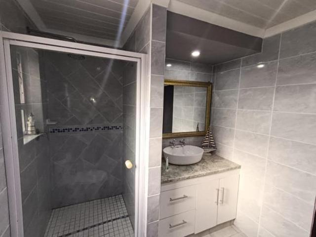 Townhouse for rent in Cape Town, Western Cape