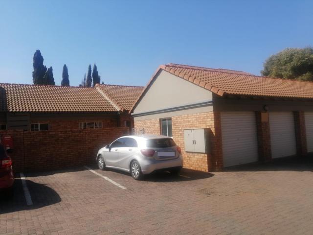 Townhouse for rent in Centurion, Gauteng