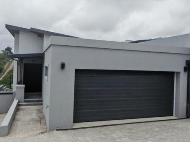Townhouse for sale in Groot Brak Rivier, Western Cape