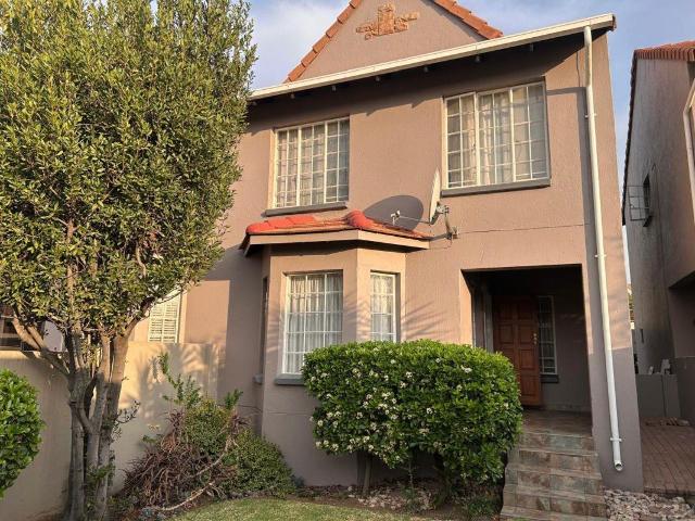Townhouse for sale in Edenvale, Gauteng
