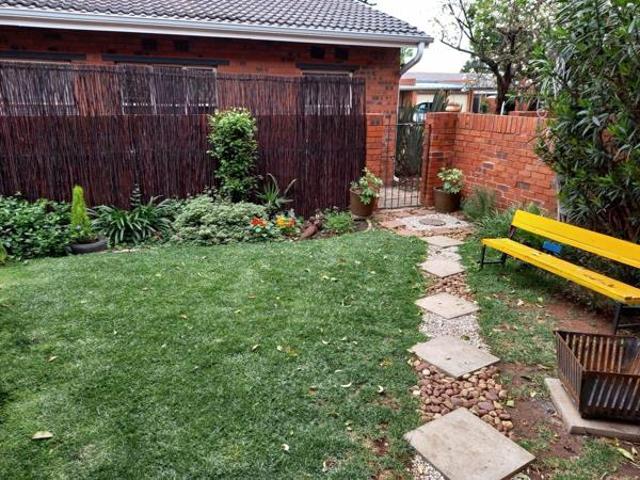 Townhouse for rent in Ekurhuleni, Gauteng