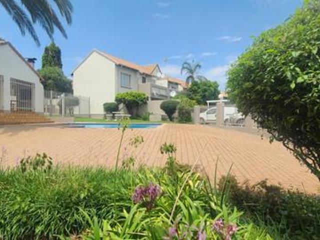 Townhouse for rent in Ekurhuleni, Gauteng