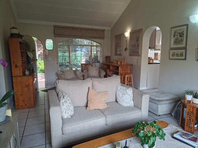 Townhouse for sale in Sandton, City of Johannesburg Metropolitan Municipality