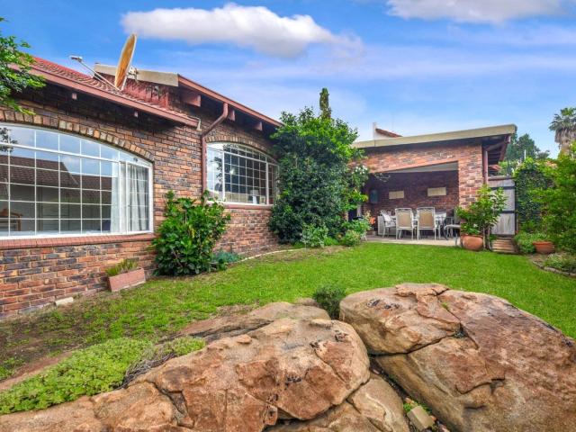 Townhouse for sale in Alexandra, Gauteng