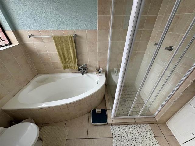 Townhouse for sale in Ekurhuleni, Gauteng