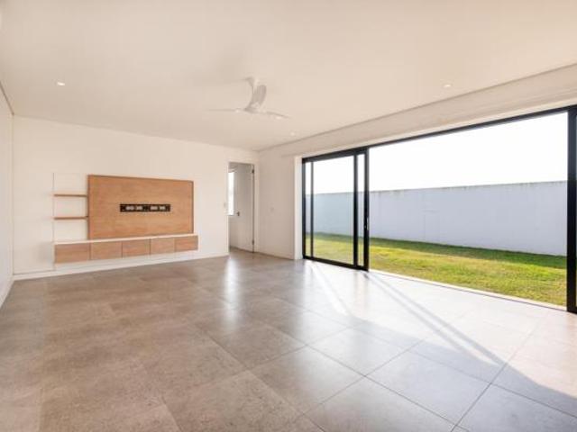 Townhouse for sale in Princess Grant, Kwazulu-natal